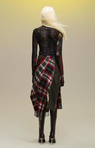 1-OFF-PARIS-SKIRT-PANELLED-WOOLLEN-SCARF-22 (model, back)